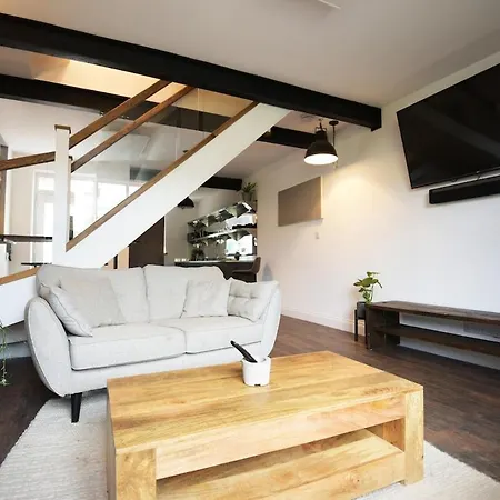 The Railway Retreat - Cozy With Character